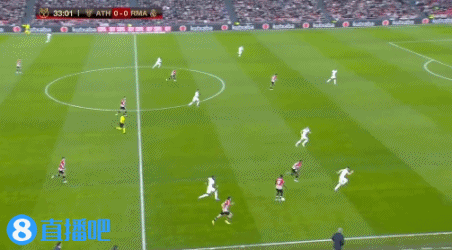 比朔夫：对选择拜仁仍然充满信心，相信自己会在这里站稳脚跟